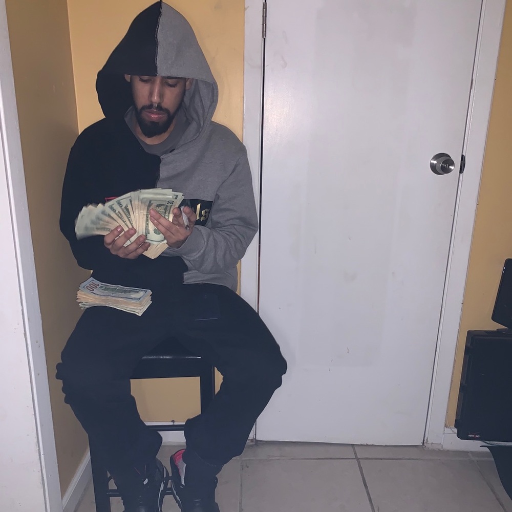 Meet your Posher, Nicholas